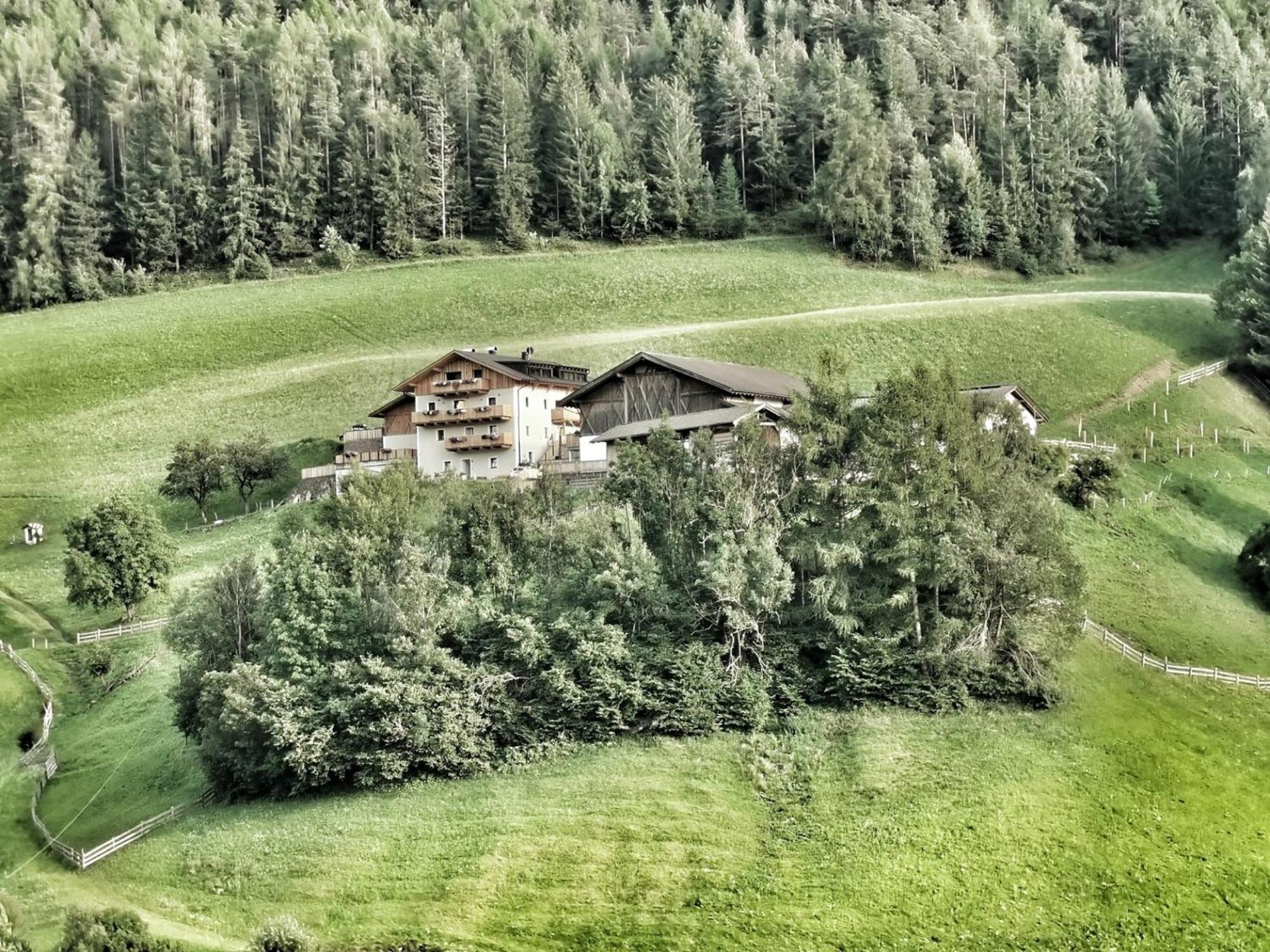 Planerhof Apartment Edelweiss Funes  Exteriér fotografie